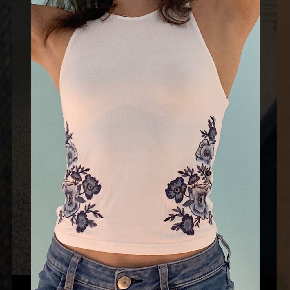 American Eagle embroidered white tank